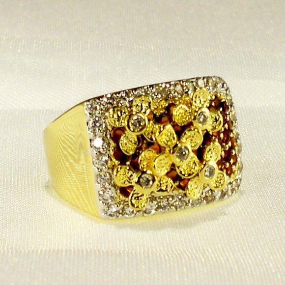 NEW Gold 3D Flowers Amber Cubic Zirconias Vintage DESIGNER Ring - Picture 1 of 11